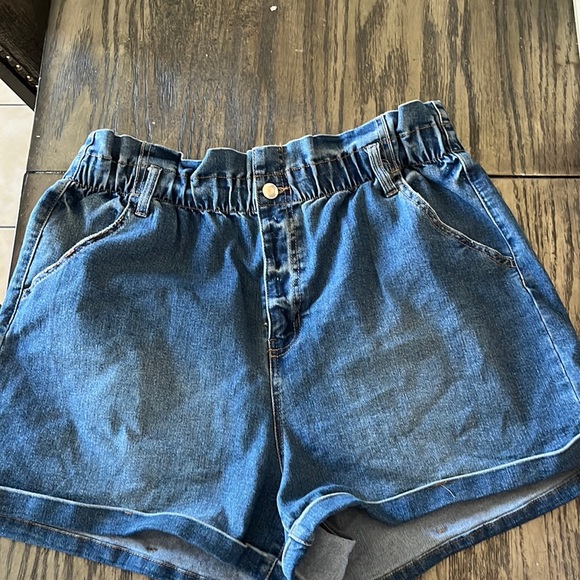 No Boundaries Pants - No Boundaries shorts sz 15/17 XL